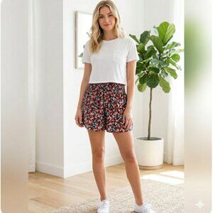 Floral Summer Co-Ord Set | Semi-Cropped Pocket Tee & Smocked Shorts Sz M-L